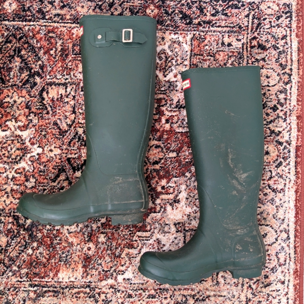 ❌SOLD❌Women's Matte Green Hunter Boots - Picture 5 of 6